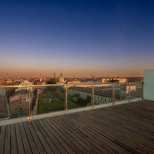 https://centrale-mazzoni-apartments-rr.hotelslidodijesolo.com