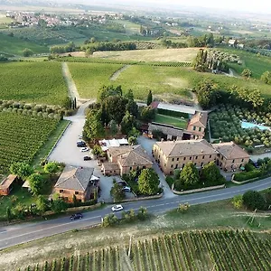 https://villa-nottola.it-tuscanyhotel.com