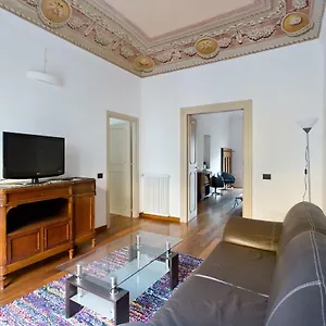 luxury-vintage-palermo-city-centre.sicilyhotelsitaly.net/